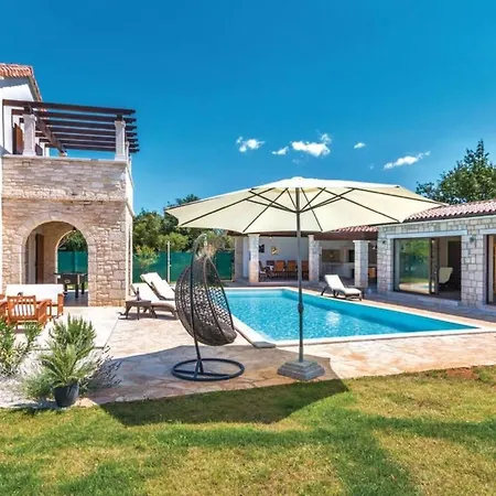 Mit Whirlpool Und Sauna By Interhome